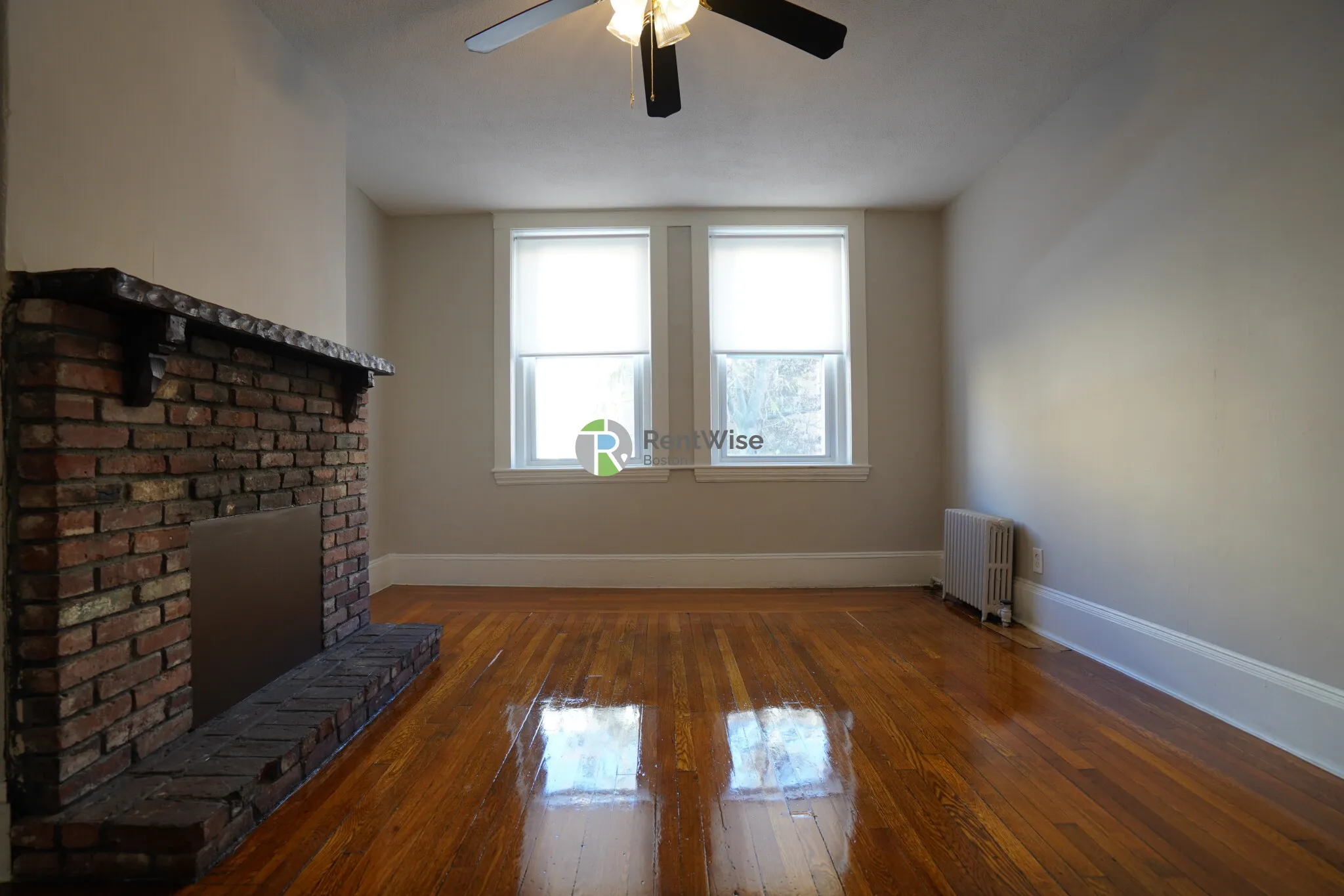 4 bed, 2 bath apartment for rent at 146 Chiswick Rd Unit 7, Brighton — photo 16 of 19