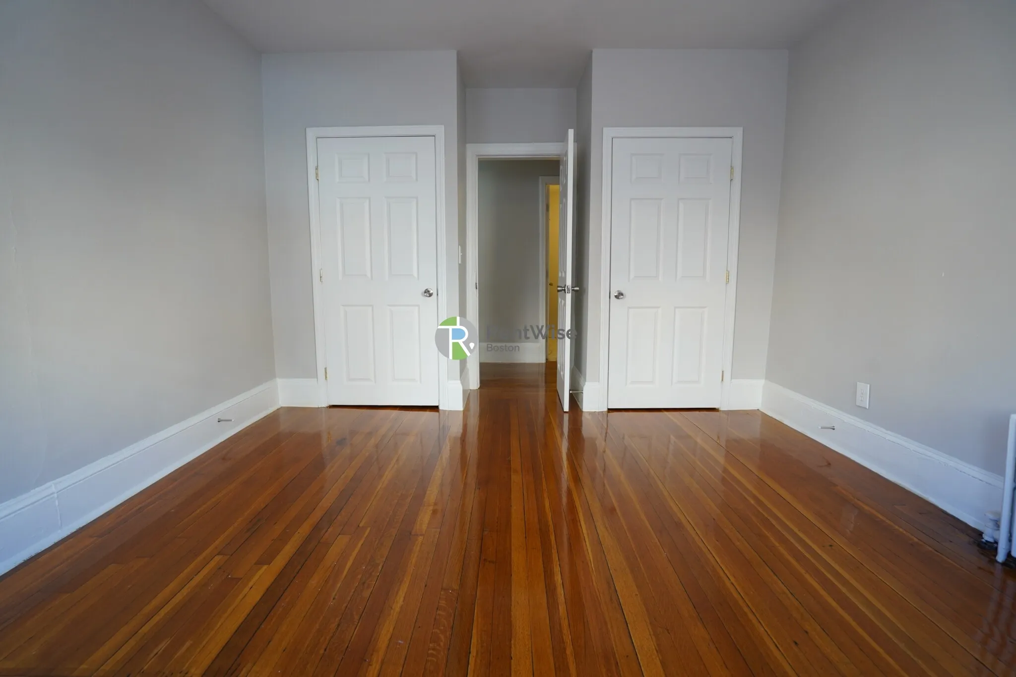 4 bed, 2 bath apartment for rent at 146 Chiswick Rd Unit 7, Brighton — photo 3 of 19