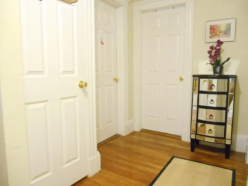 4 bed, 2 bath apartment for rent at 146 Chiswick Rd Unit 8, Brighton — photo 13 of 28