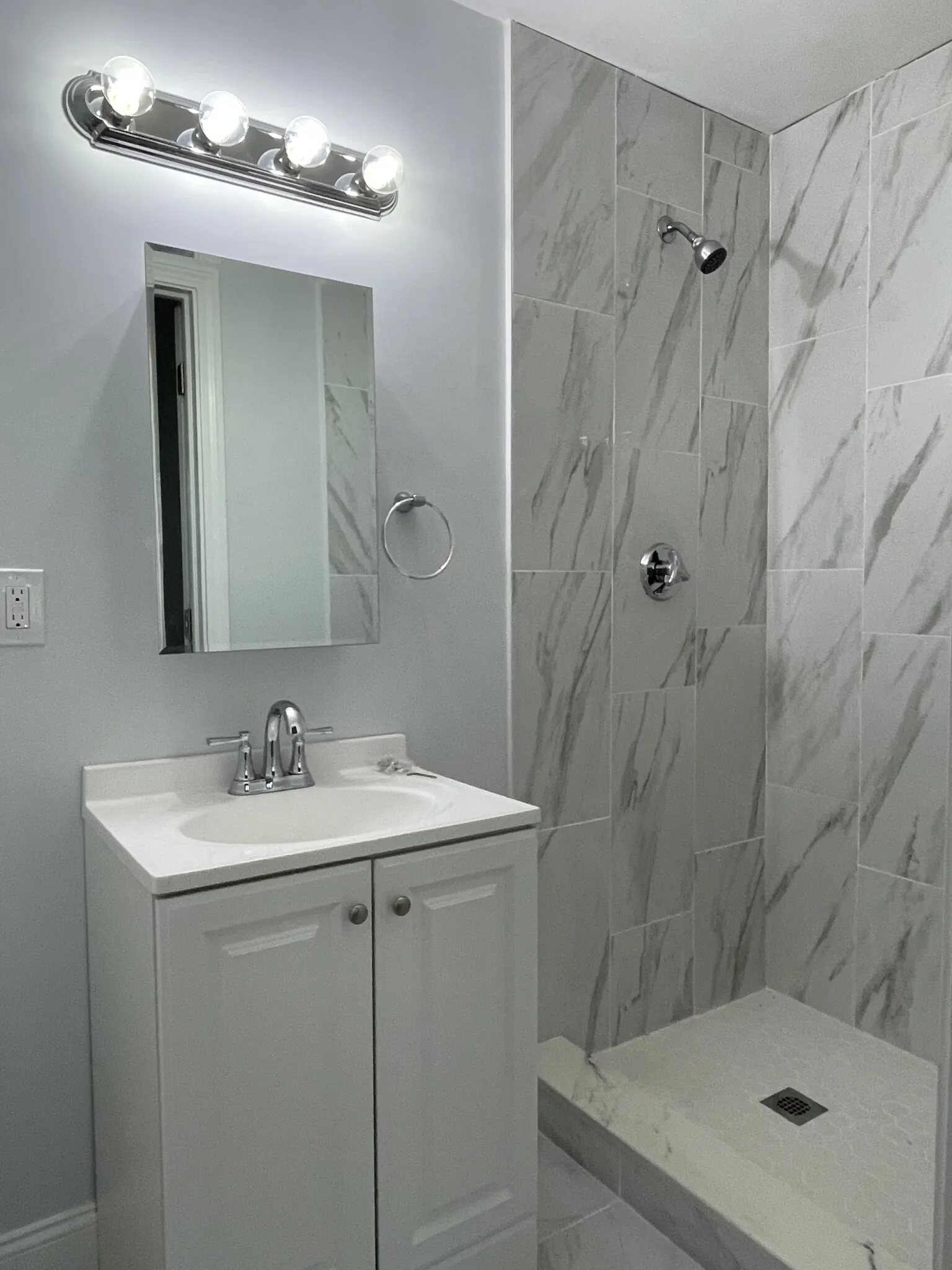 3 bed, 2 bath apartment for rent at 146 Columbia St Unit 1, The Port — photo 7 of 17
