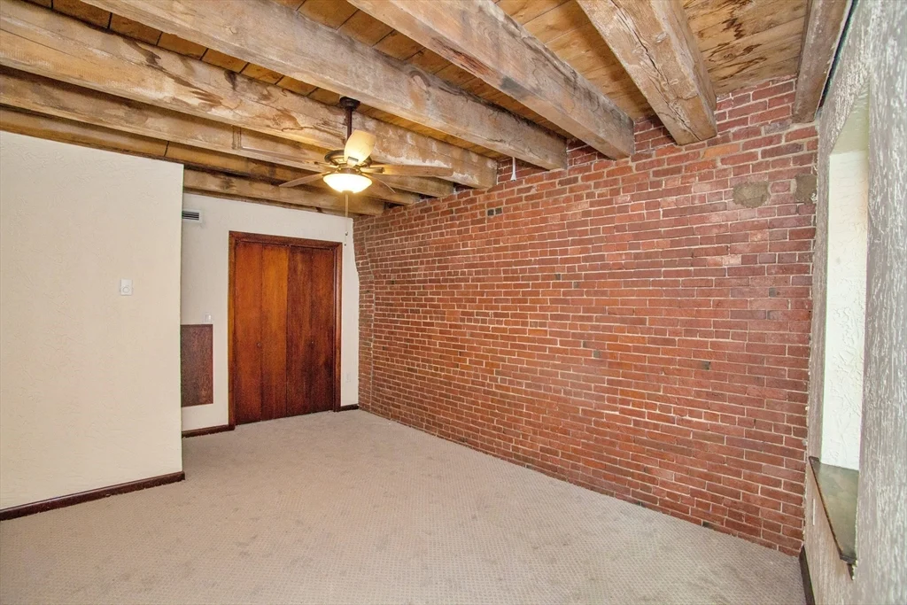 2 bed, 1 bath apartment for rent at 146 Commercial St Unit 4, North End — photo 8 of 16