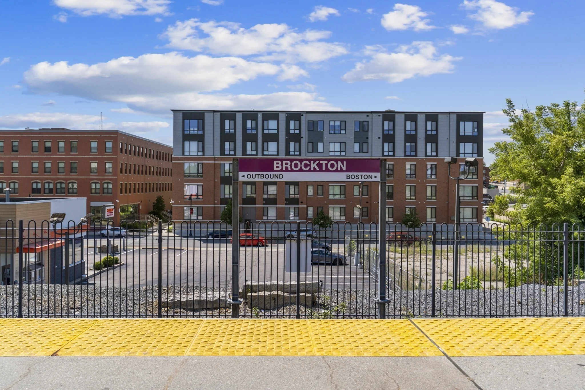 2 bed, 2 bath apartment for rent at 146 Court St Unit 103, Brockton — photo 18 of 24