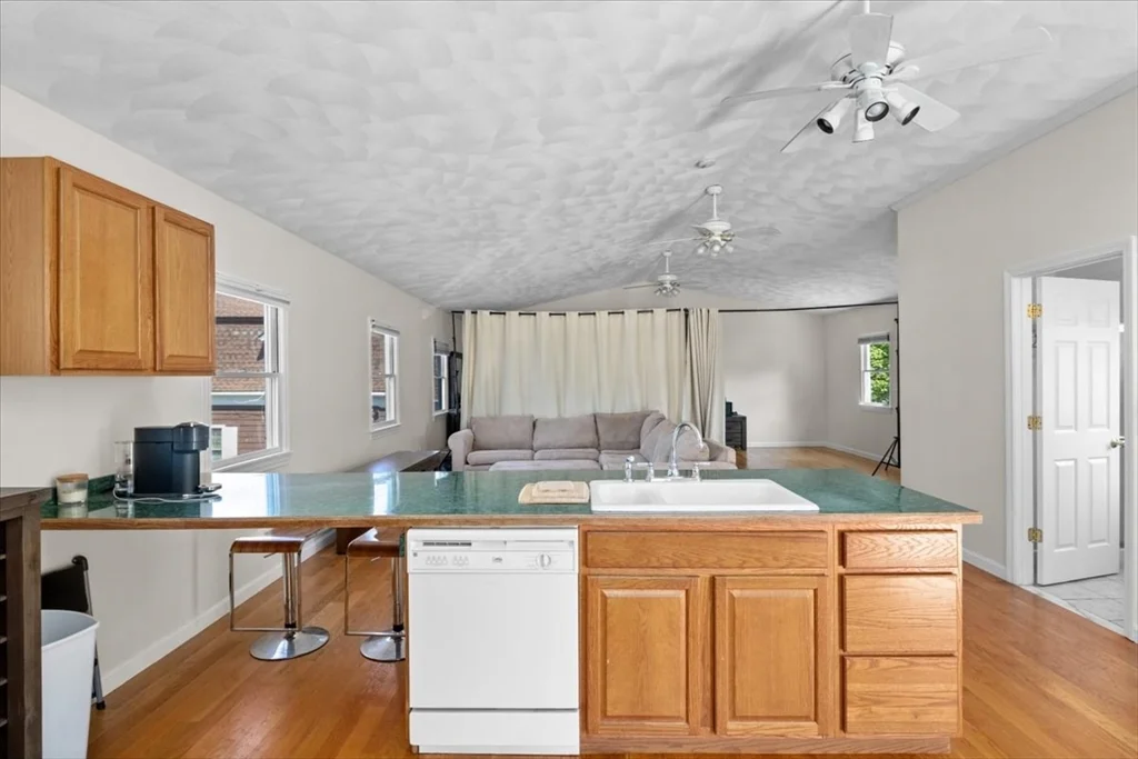 1 bed, 1 bath apartment for rent at 146 Dana Ave Unit R, Hyde Park — photo 3 of 23