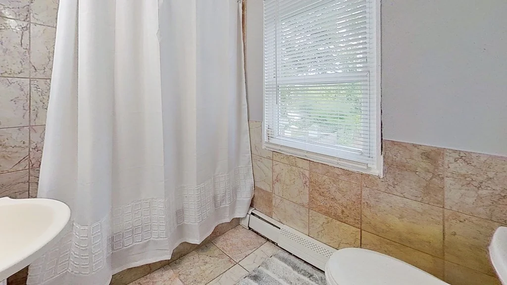 4 bed, 2 bath apartment for rent at 146 Grafton Unit 146, Brockton — photo 17 of 30