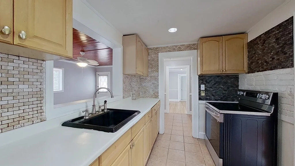 4 bed, 2 bath apartment for rent at 146 Grafton Unit 146, Brockton — photo 10 of 30