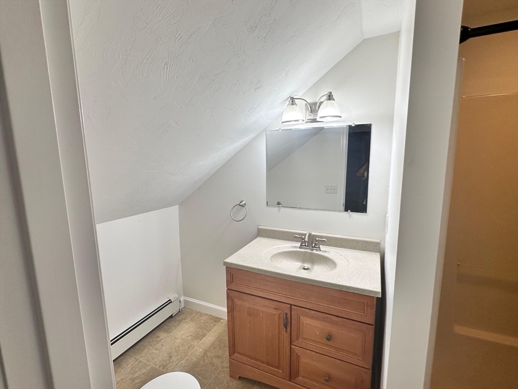 2 bed, 1 bath apartment for rent at 146 Hayden Rowe Unit A, Hopkinton — photo 16 of 27