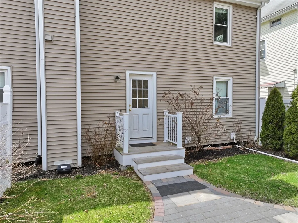 2 bed, 1 bath apartment for rent at 146 Hecla St Unit 2, North Uxbridge — photo 6 of 26