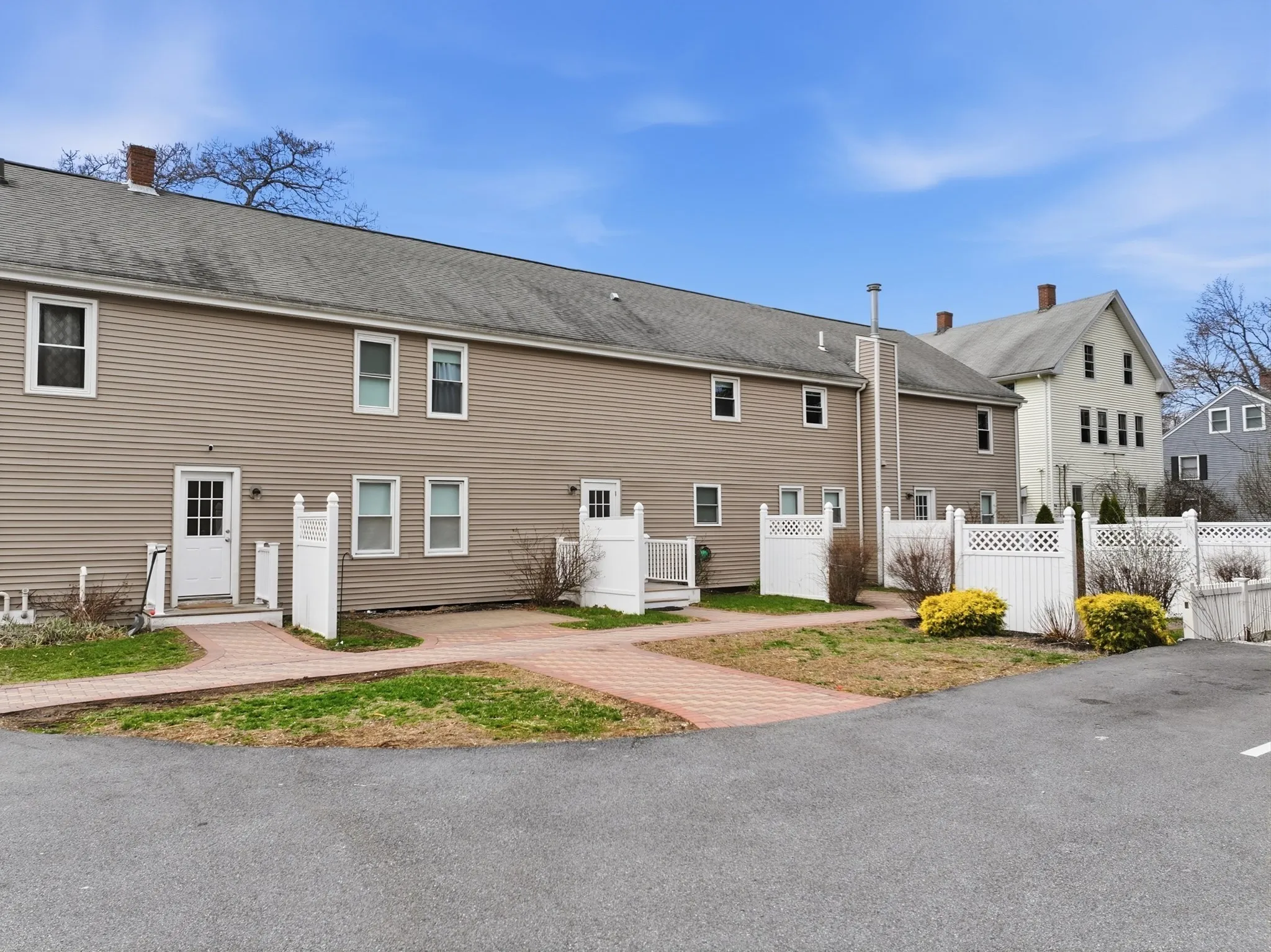 2 bed, 1 bath apartment for rent at 146 Hecla St Unit 2B, North Uxbridge — photo 4 of 26