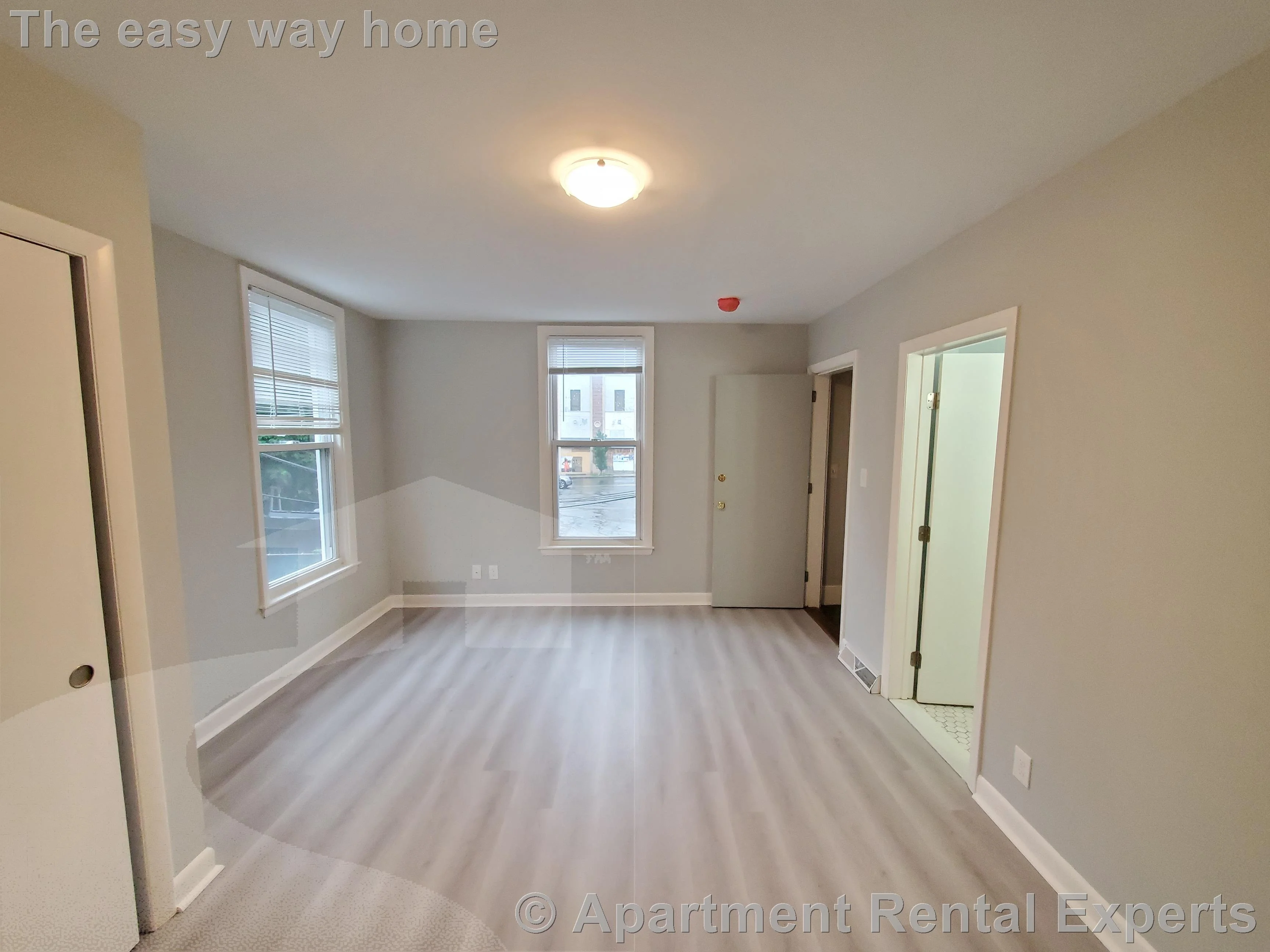 1 bed, 1 bath apartment for rent at 146 Highland Ave Unit 1R, Spring Hill — photo 3 of 10