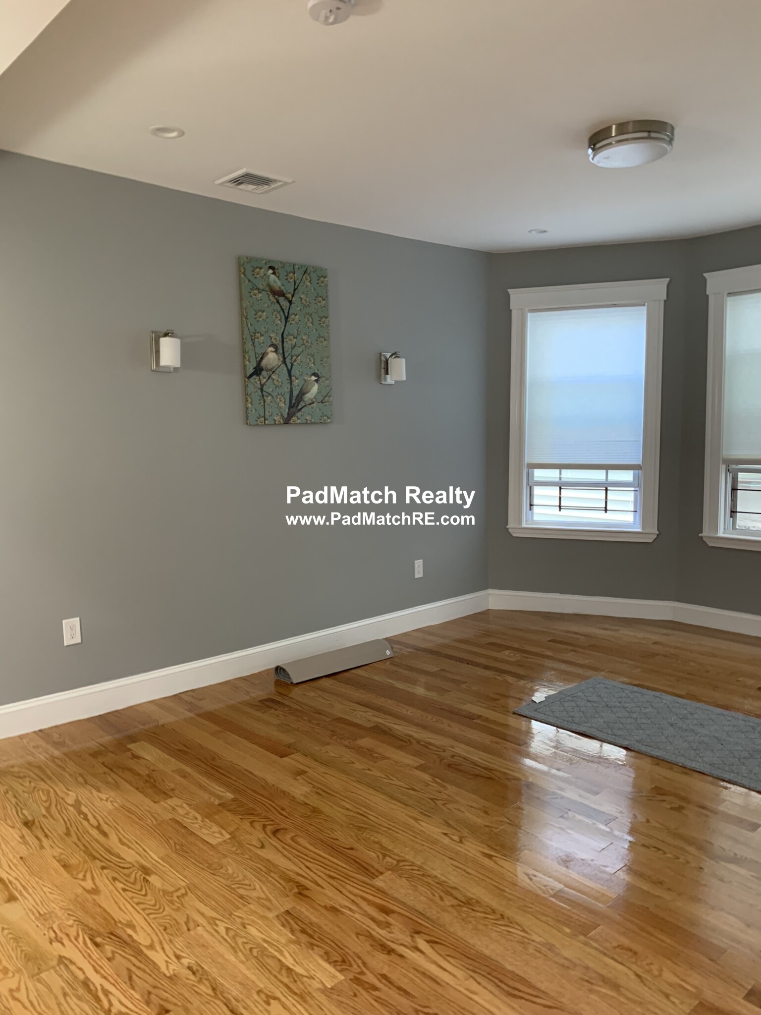 5 bed, 2 bath apartment for rent at 146 Hillside St Unit OL2, Mission Hill — photo 2 of 19