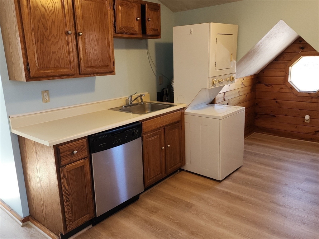 1 bed, 1 bath apartment for rent at 146 June St Unit 3, Worcester — photo 7 of 11
