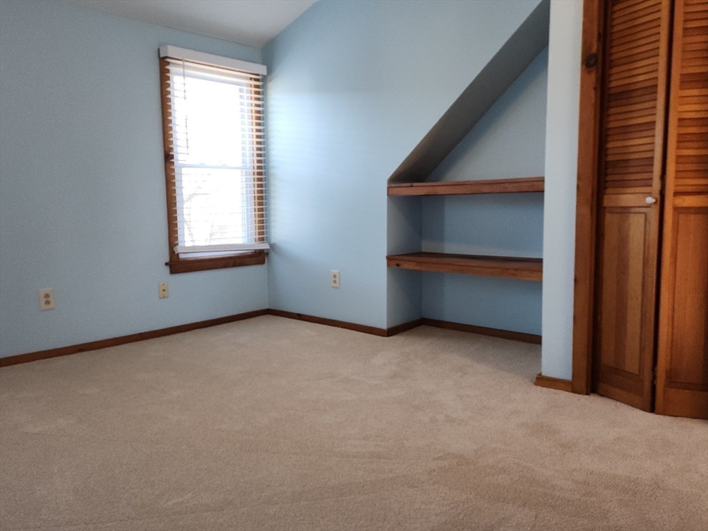 1 bed, 1 bath apartment for rent at 146 June St Unit 3, Worcester — photo 9 of 11