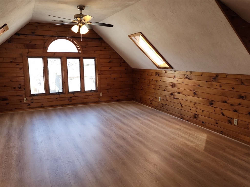 1 bed, 1 bath apartment for rent at 146 June St Unit 3, Worcester — photo 4 of 11
