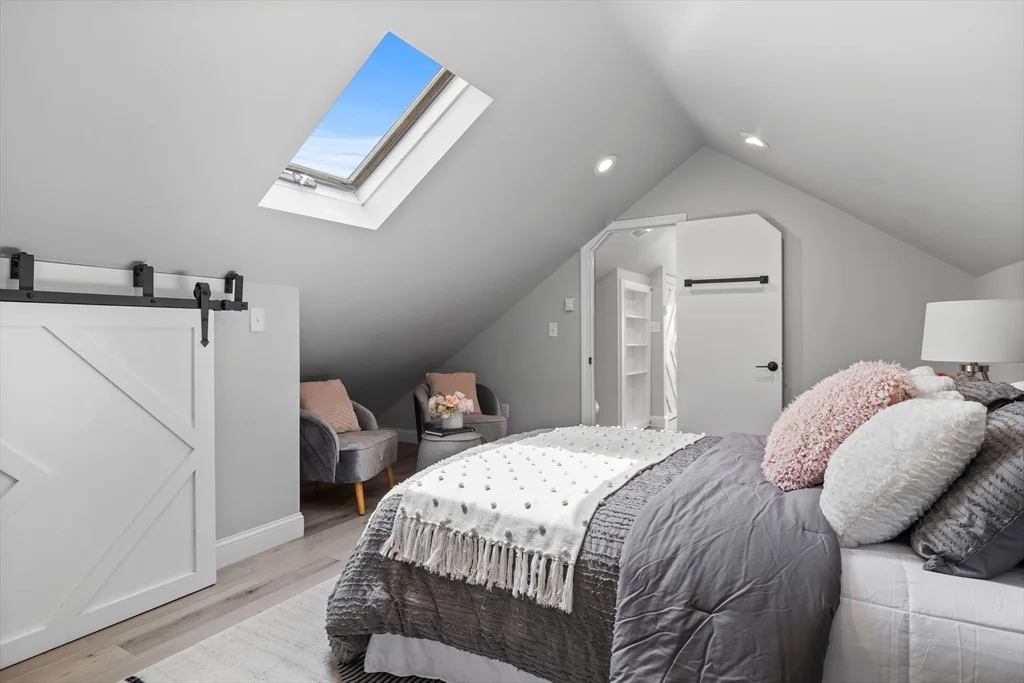3 bed, 2 bath apartment for rent at 146 Kittredge Unit 2, Roslindale — photo 18 of 24