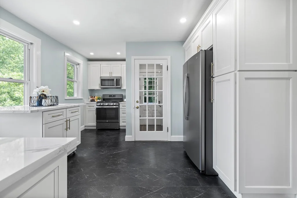 3 bed, 2 bath apartment for rent at 146 Kittredge Unit 2, Roslindale