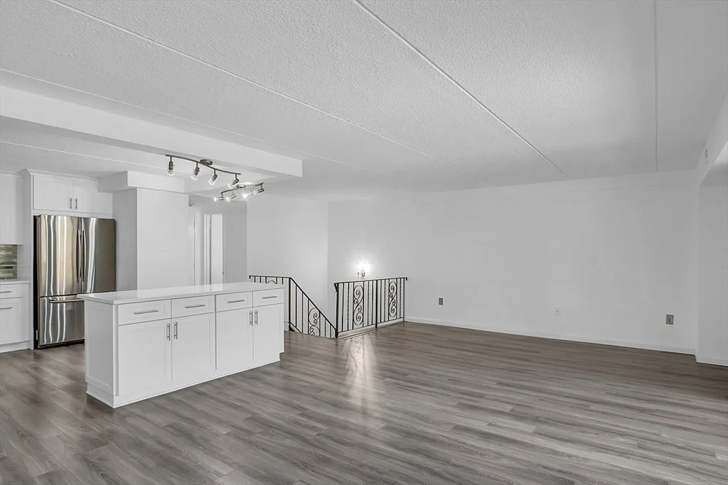 2 bed, 1 bath apartment for rent at 146 Marble St Unit 211, Stoneham — photo 5 of 19