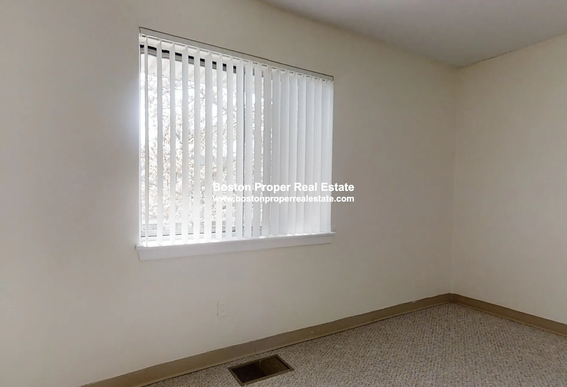 2 bed, 1.5 bath apartment for rent at 146 North Beacon St Unit A4, Oak Square — photo 4 of 13