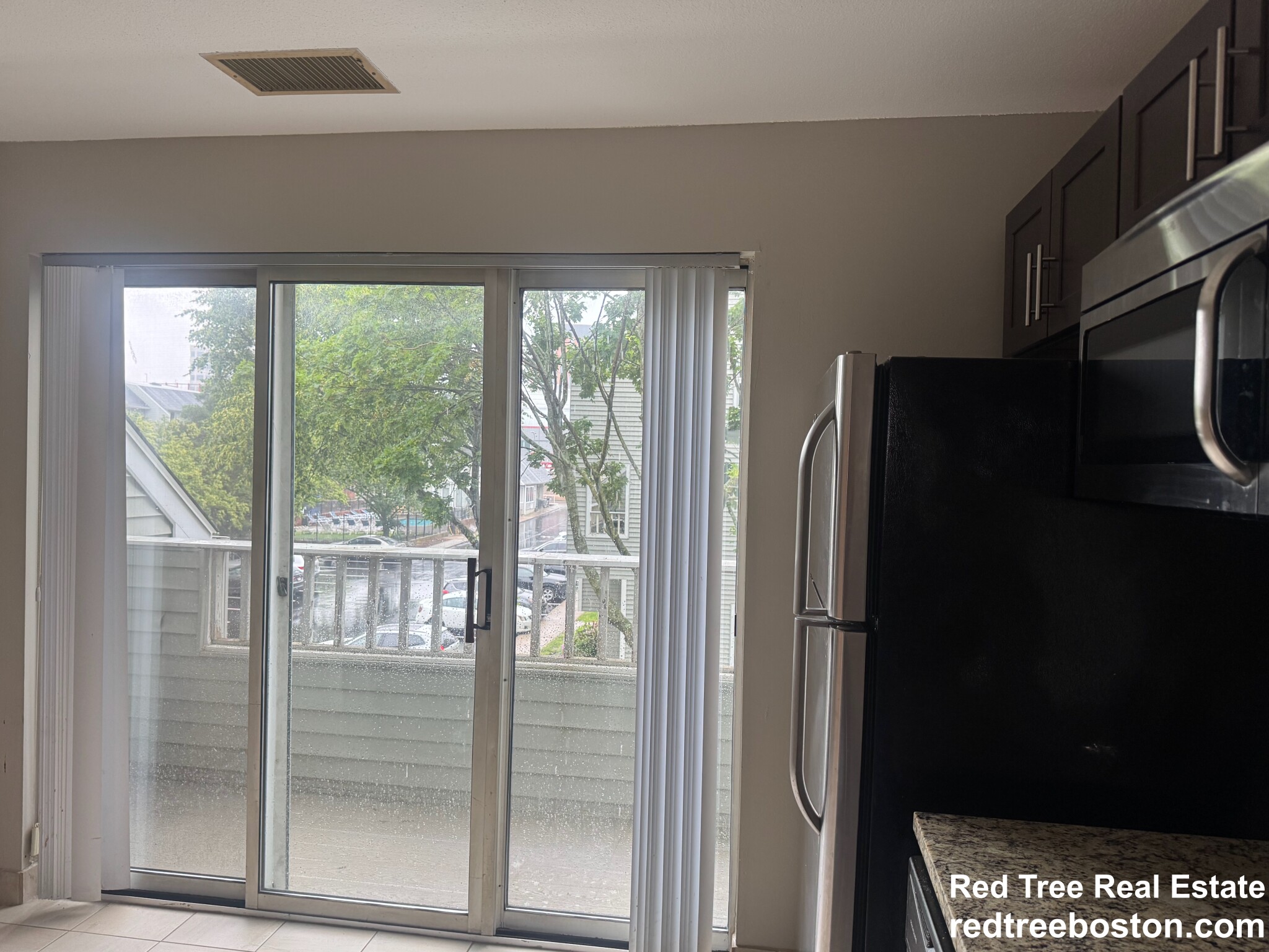 2 bed, 1.5 bath apartment for rent at 146 North Beacon St Unit B3, Brighton — photo 4 of 33