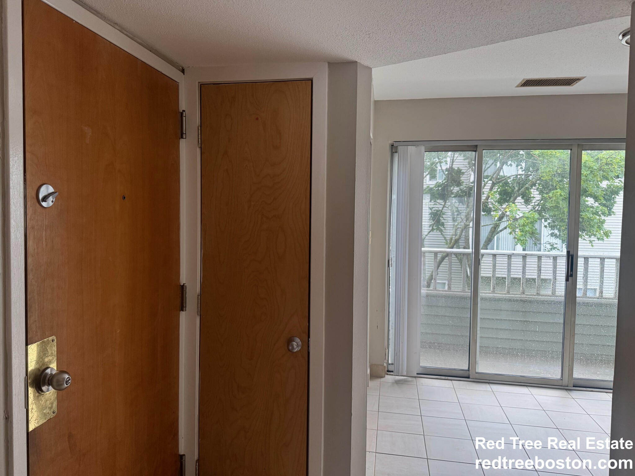 2 bed, 1.5 bath apartment for rent at 146 North Beacon St Unit B3, Brighton — photo 3 of 33