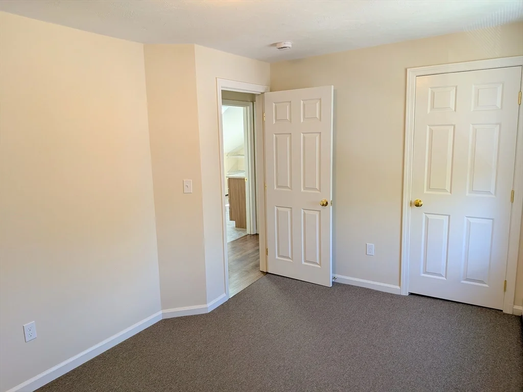 2 bed, 1 bath apartment for rent at 146 Pine St Unit 4, Attleboro — photo 11 of 23
