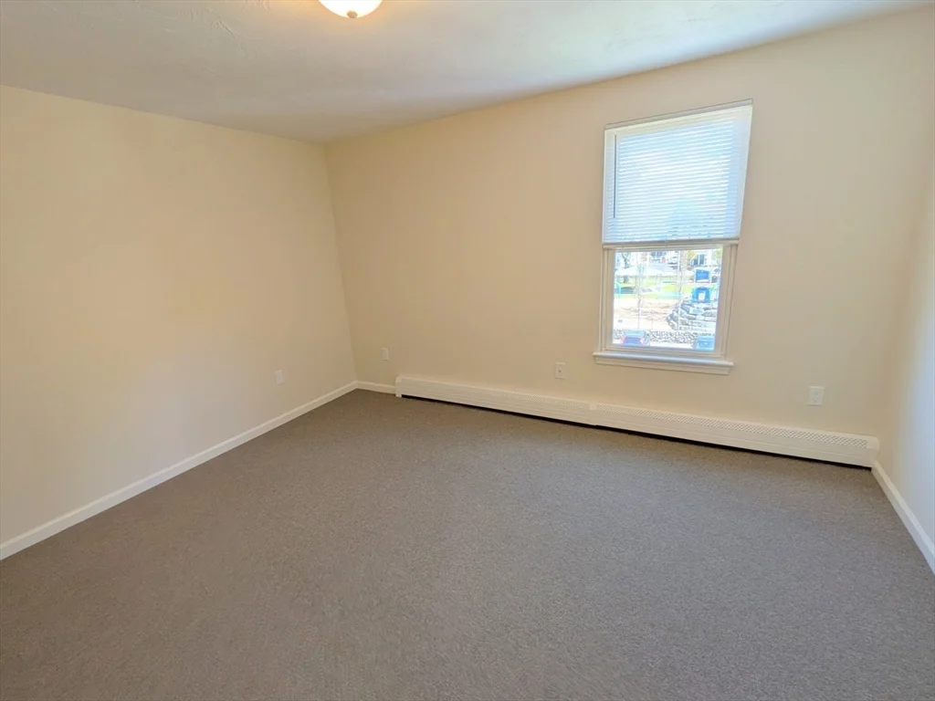2 bed, 1 bath apartment for rent at 146 Pine St Unit 4, Attleboro — photo 6 of 23