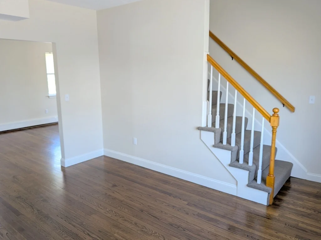 2 bed, 1 bath apartment for rent at 146 Pine St Unit 4, Attleboro — photo 5 of 23