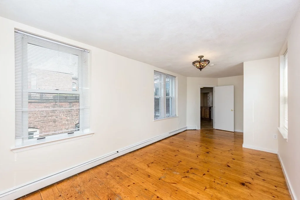 2 bed, 1 bath apartment for rent at 146 Salem Unit 5, North End — photo 14 of 22