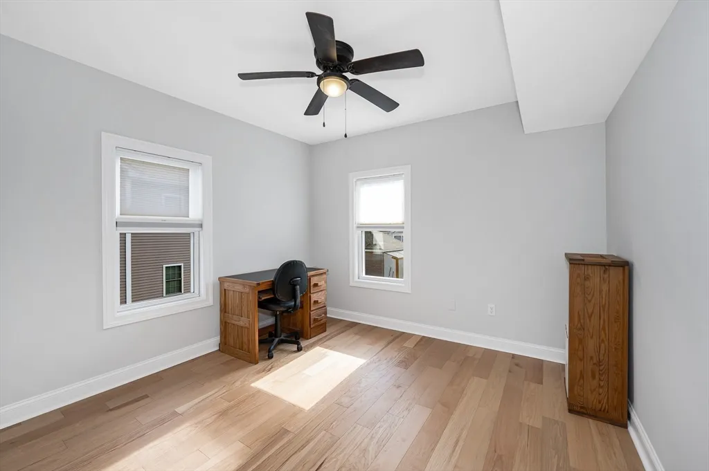 3 bed, 1 bath apartment for rent at 146 So Pleasant St Unit 146, Haverhill — photo 12 of 16