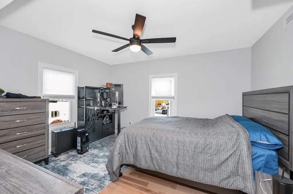 3 bed, 1 bath apartment for rent at 146 So Pleasant St Unit 146, Haverhill — photo 13 of 16