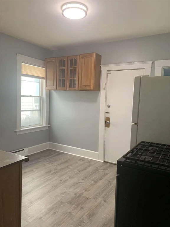 3 bed, 1 bath apartment for rent at 146 Spencer St Unit 1, Dorchester — photo 6 of 9