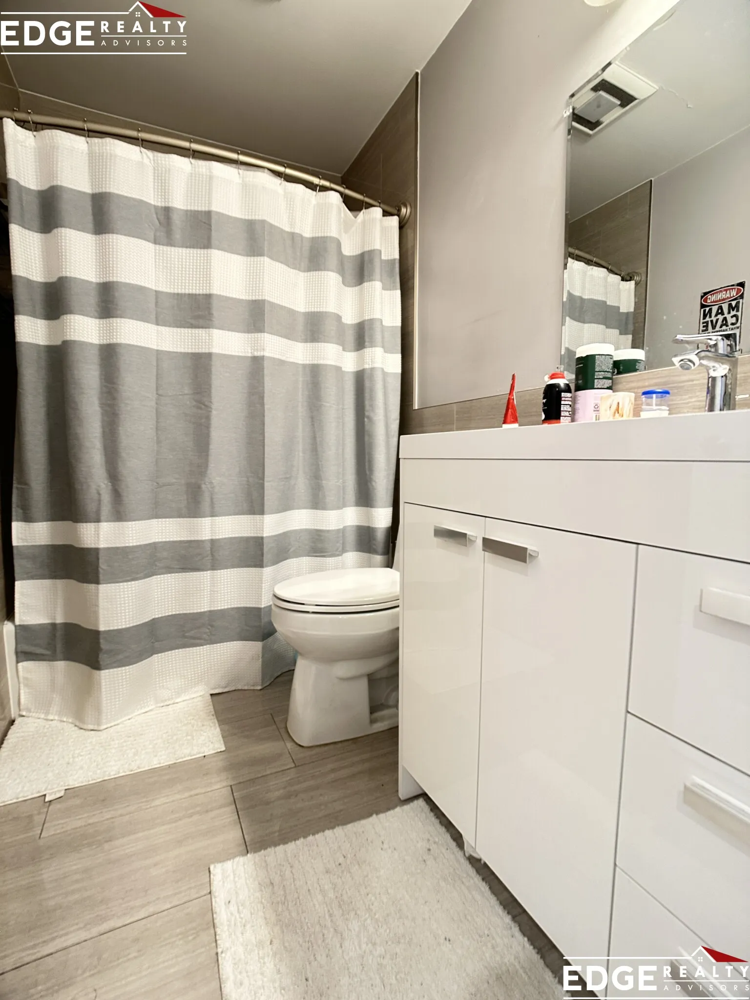 4 bed, 2 bath apartment for rent at 146 Sutherland Rd Unit 1, Brighton — photo 7 of 10