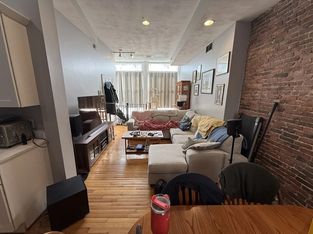 3 bed, 2 bath apartment for rent at 146 W Fourth St Unit 1, South Boston — photo 5 of 30