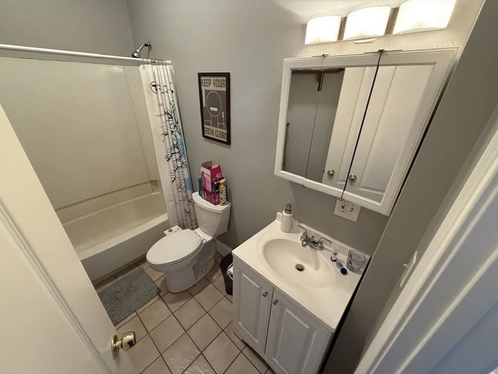 3 bed, 2 bath apartment for rent at 146 W Fourth St Unit 1, South Boston — photo 10 of 30