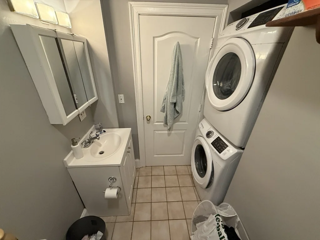 3 bed, 2 bath apartment for rent at 146 W Fourth St Unit 1, South Boston — photo 12 of 30