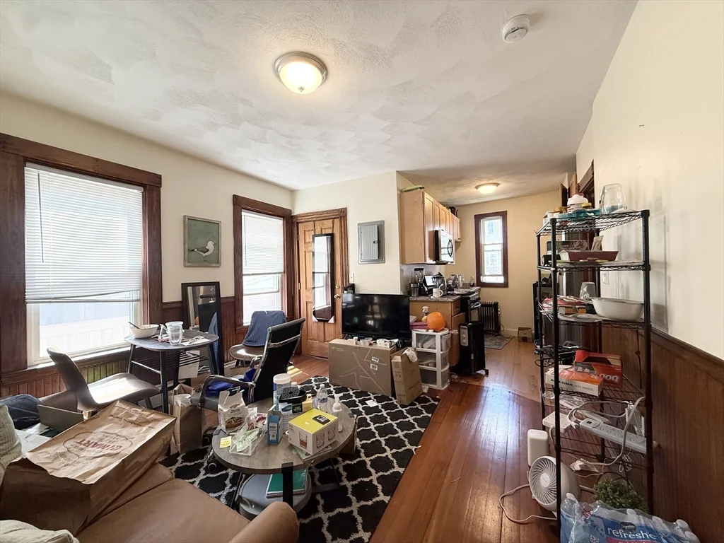 3 bed, 1 bath apartment for rent at 146 Webster Ave Unit 1, Kendall Square — photo 5 of 8