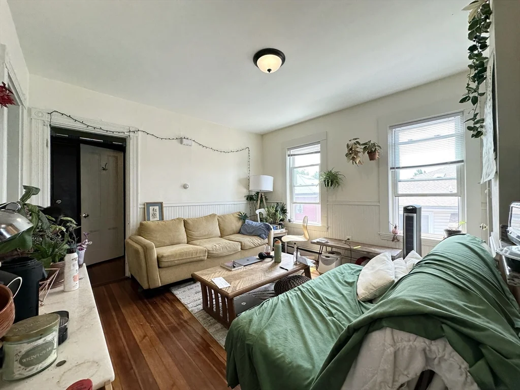 3 bed, 1 bath apartment for rent at 146 Webster Ave Unit 3, Kendall Square — photo 1 of 8