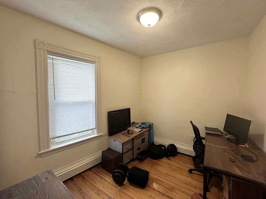 3 bed, 1 bath apartment for rent at 146 Webster Rd Unit 2, Kendall Square — photo 7 of 12