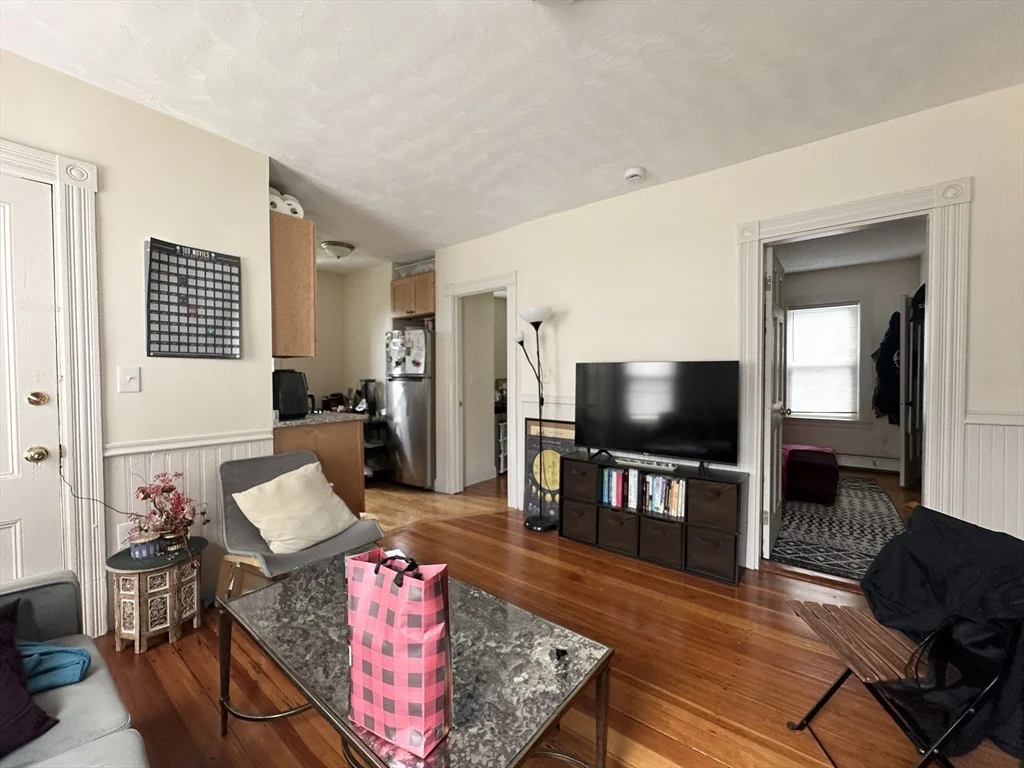 3 bed, 1 bath apartment for rent at 146 Webster Rd Unit 2, Kendall Square — photo 6 of 12