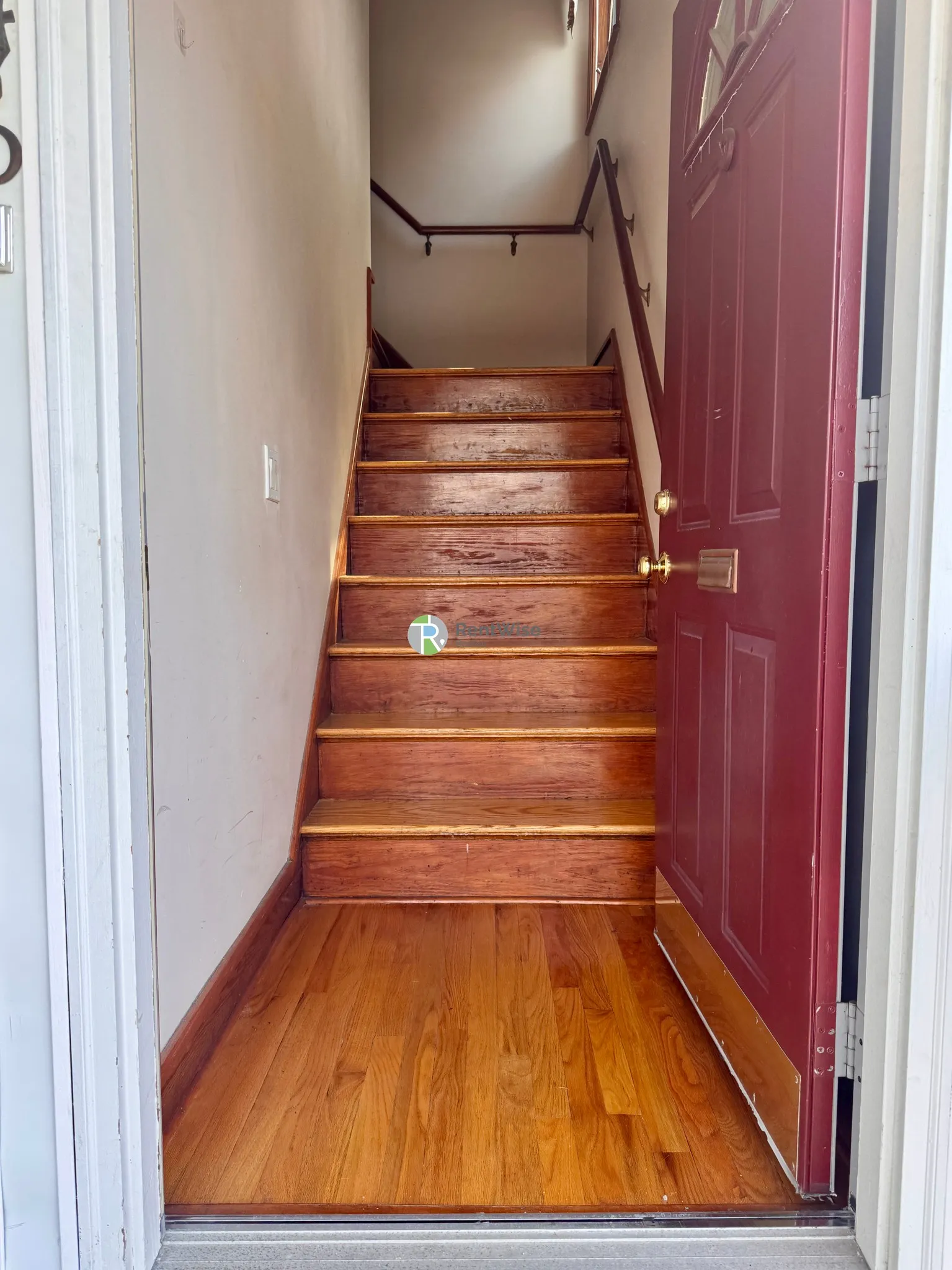 6 bed, 2 bath apartment for rent at 146 West Adams St Unit 1, West Somerville — photo 3 of 46