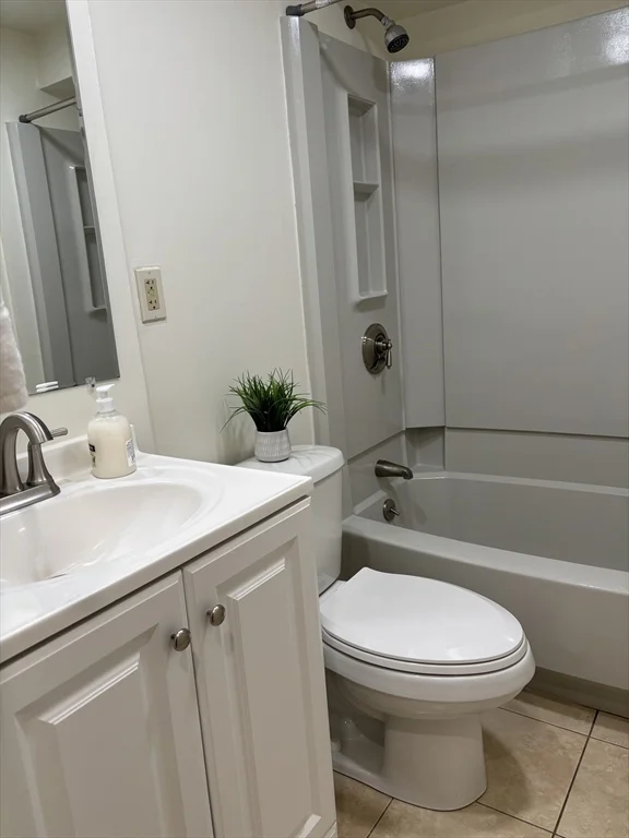 1 bed, 1 bath apartment for rent at 146 Willow St Unit 02, Waltham — photo 6 of 11