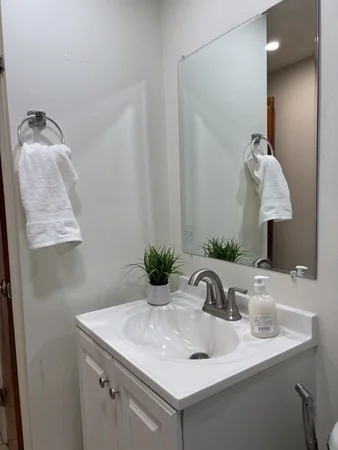 2 bed, 1 bath apartment for rent at 146 Willow St Unit 2, Waltham — photo 5 of 8