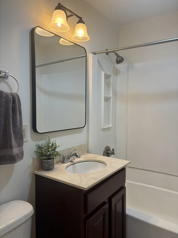 2 bed, 1 bath apartment for rent at 146 Willow St Unit 22, Waltham — photo 8 of 17