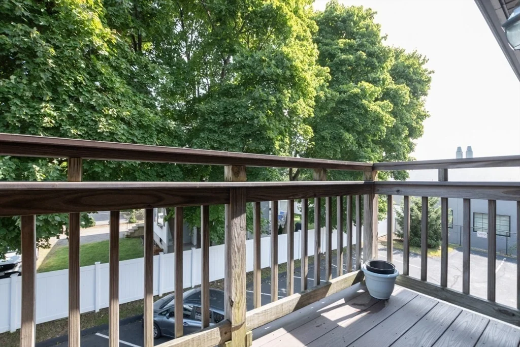2 bed, 1 bath apartment for rent at 146 Willow St Unit 22, Waltham — photo 13 of 17