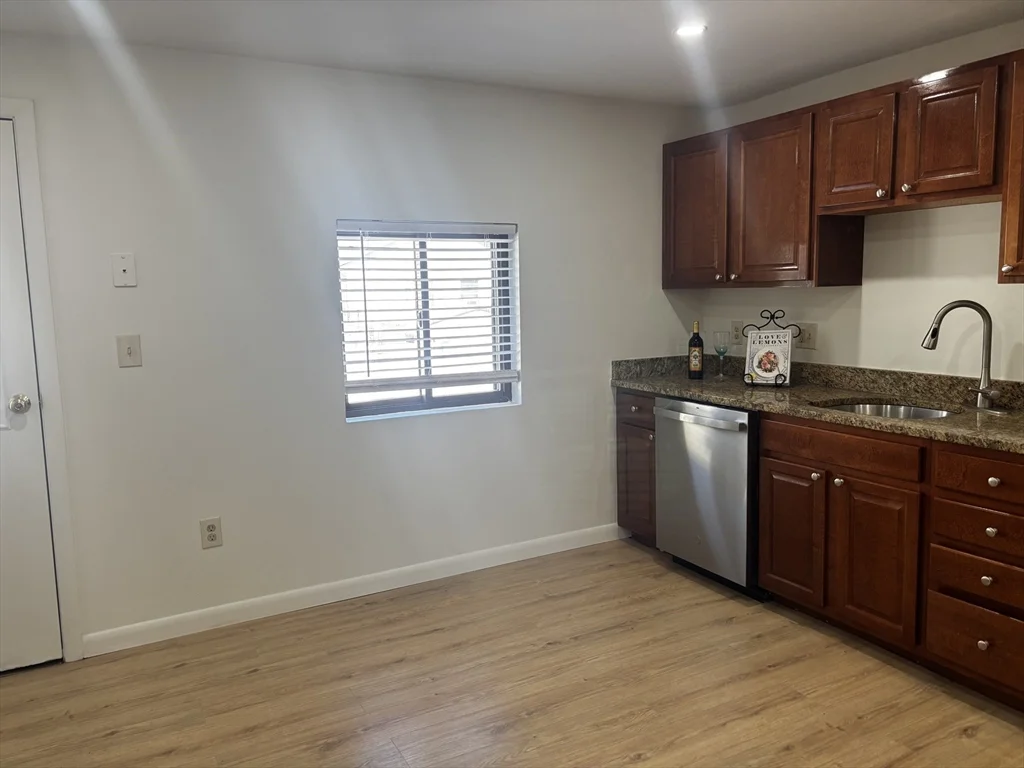 2 bed, 1 bath apartment for rent at 146 Willow St Unit 22, Waltham — photo 11 of 17