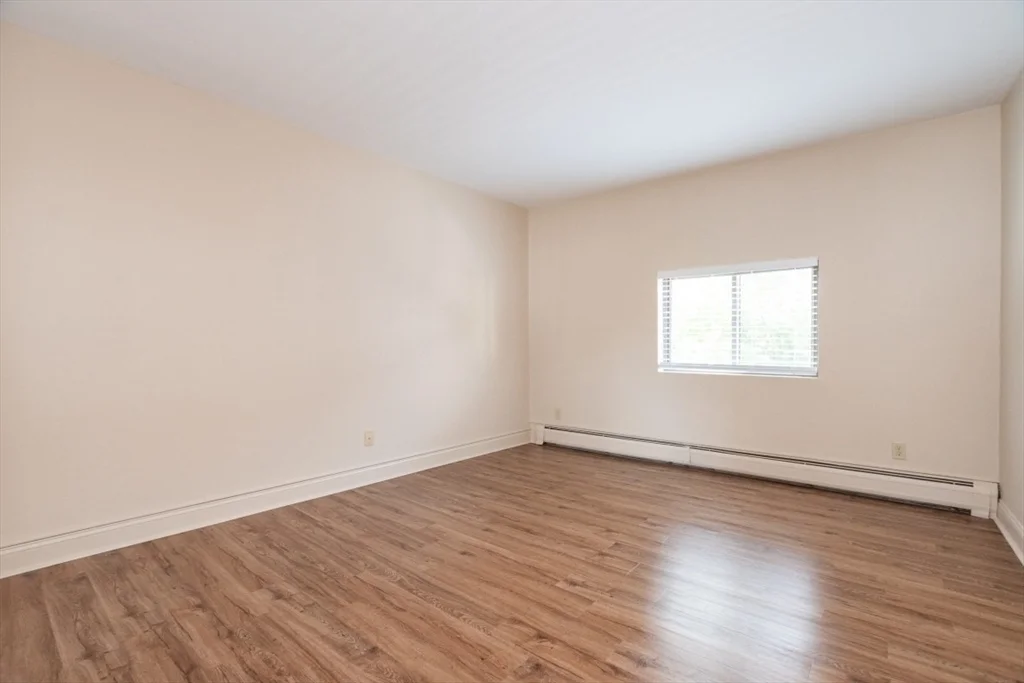 2 bed, 1 bath apartment for rent at 146 Willow St Unit 32, Waltham — photo 7 of 10