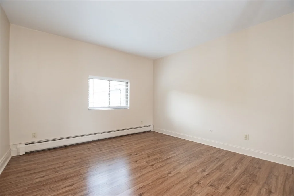 2 bed, 1 bath apartment for rent at 146 Willow St Unit 32, Waltham — photo 8 of 10