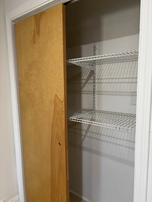2 bed, 1 bath apartment for rent at 146 Willow St Unit 35, Waltham — photo 9 of 17