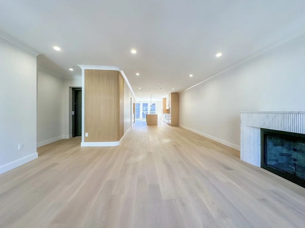 3 bed, 3 bath apartment for rent at 146 Worcester St Unit 3, South End — photo 4 of 20