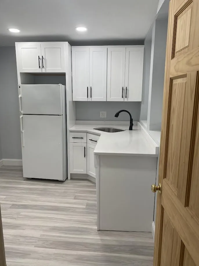 3 bed, 1 bath apartment for rent at 1460 Commonwealth Ave Unit 1, Brighton — photo 2 of 11