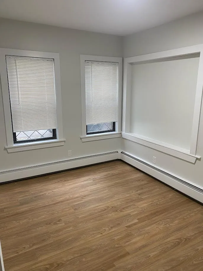 3 bed, 1 bath apartment for rent at 1460 Commonwealth Ave Unit 1, Brighton — photo 3 of 11
